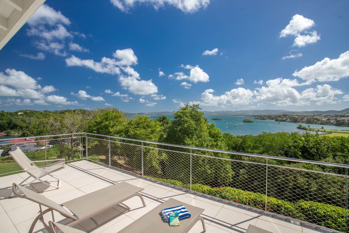 Location_Villa_Les_Trois_Ilets_Martinique_transats (3)